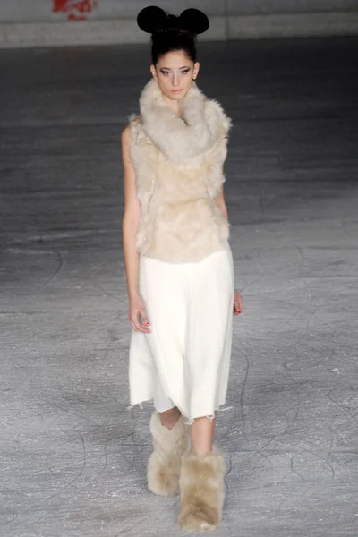Look 1